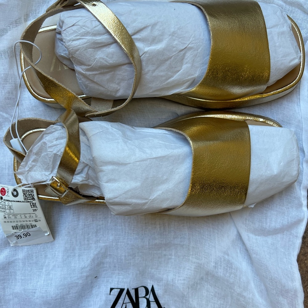 Zara Gold Sandals (new with tags) EU 38